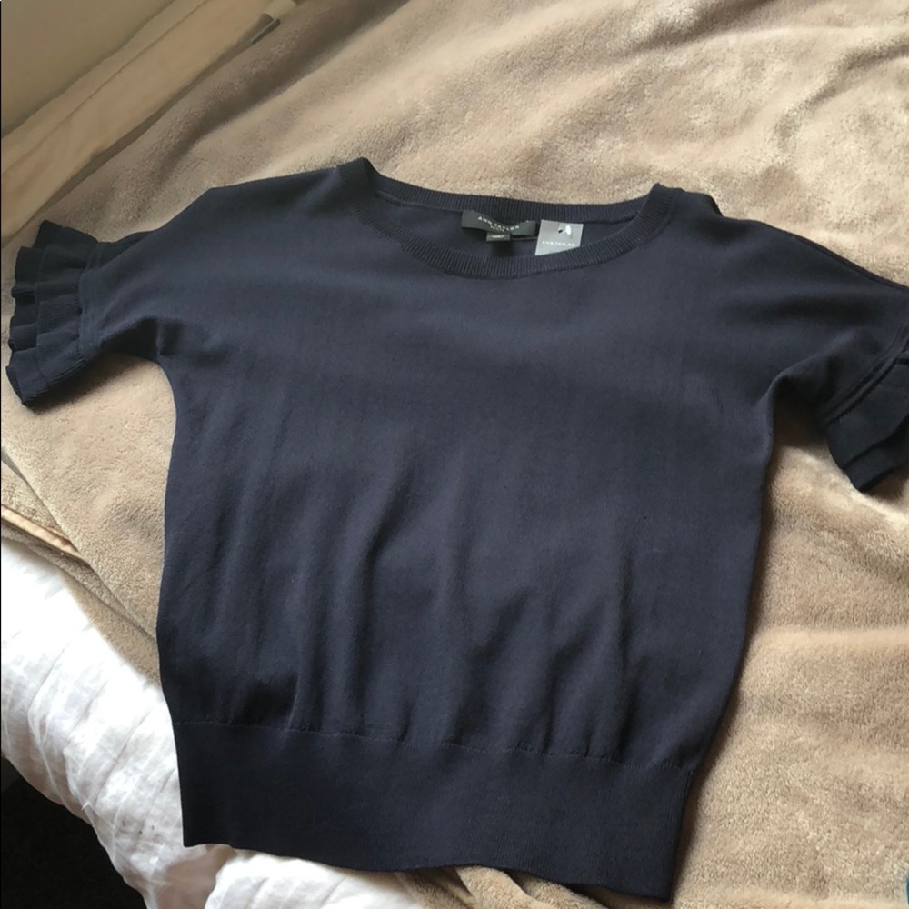 Ann Taylor blue short sleeve sweater